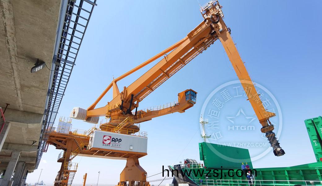 煤(mei)炭螺鏇卸舩機2